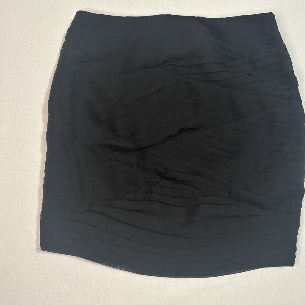 Alythea Black Skirt Size Small Layer/Ruffle Above Knee Zip Hook Lined